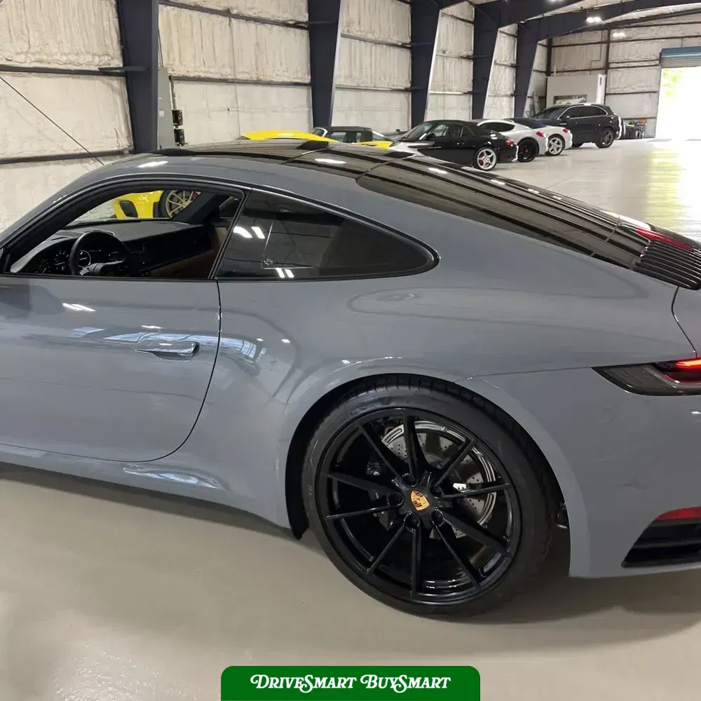 2023 Porsche 911 Carrera