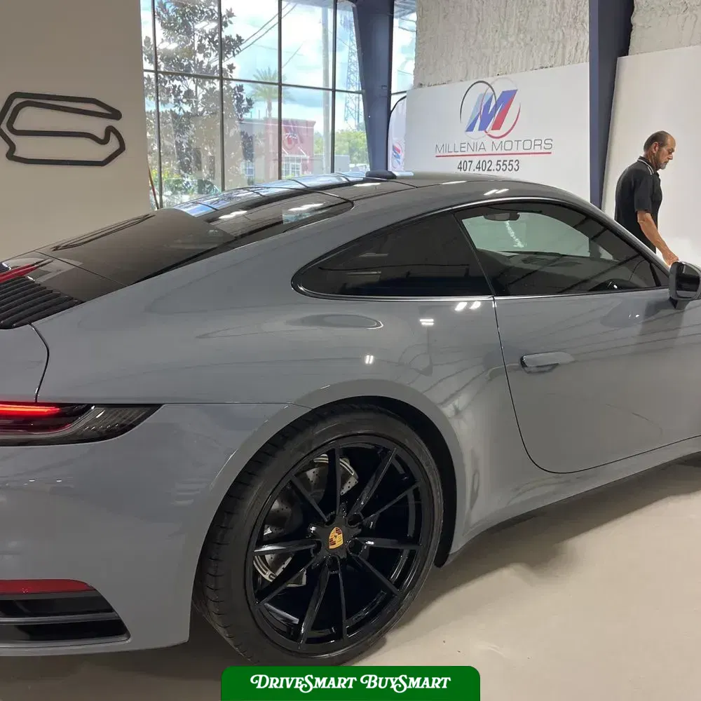 2023 Porsche 911 Carrera