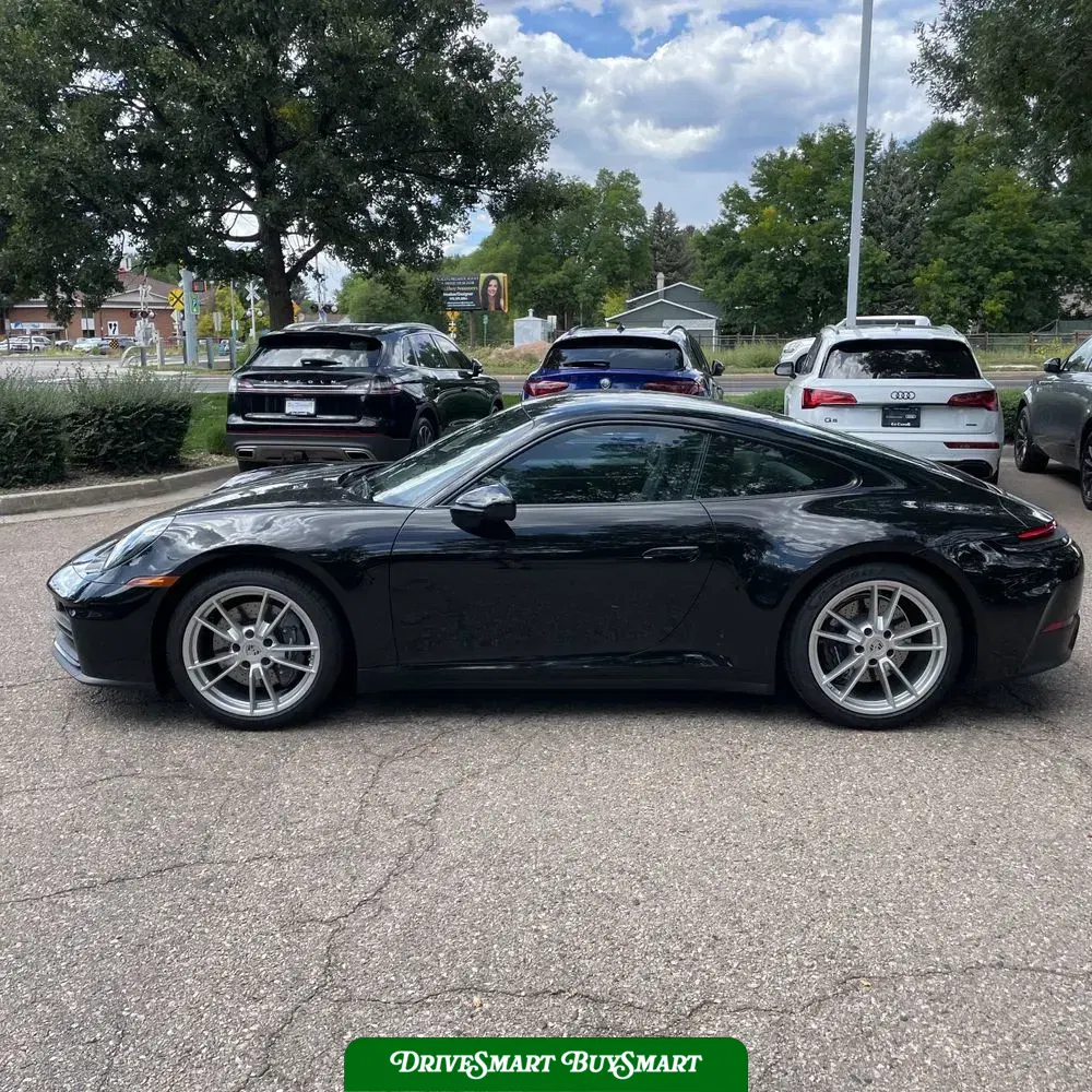 2025 Porsche 911 Carrera