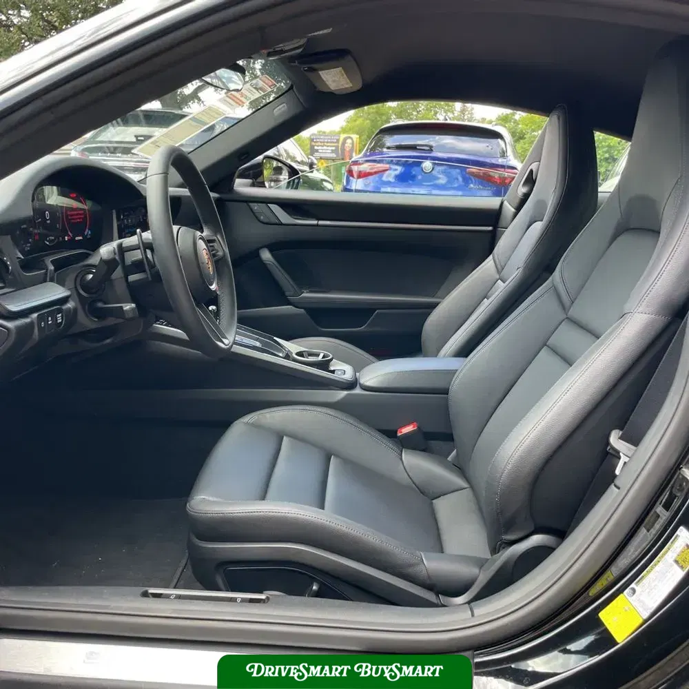 2025 Porsche 911 Carrera