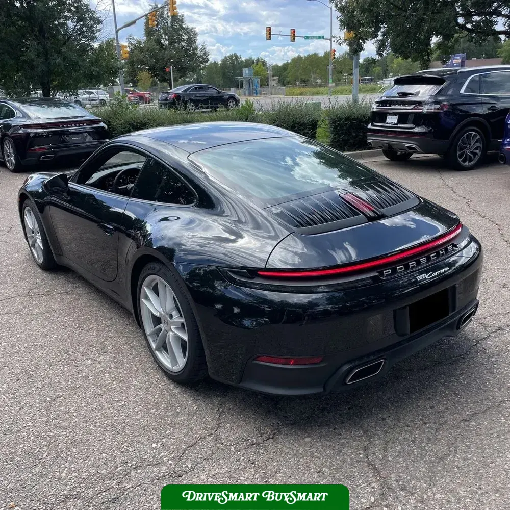 2025 Porsche 911 Carrera