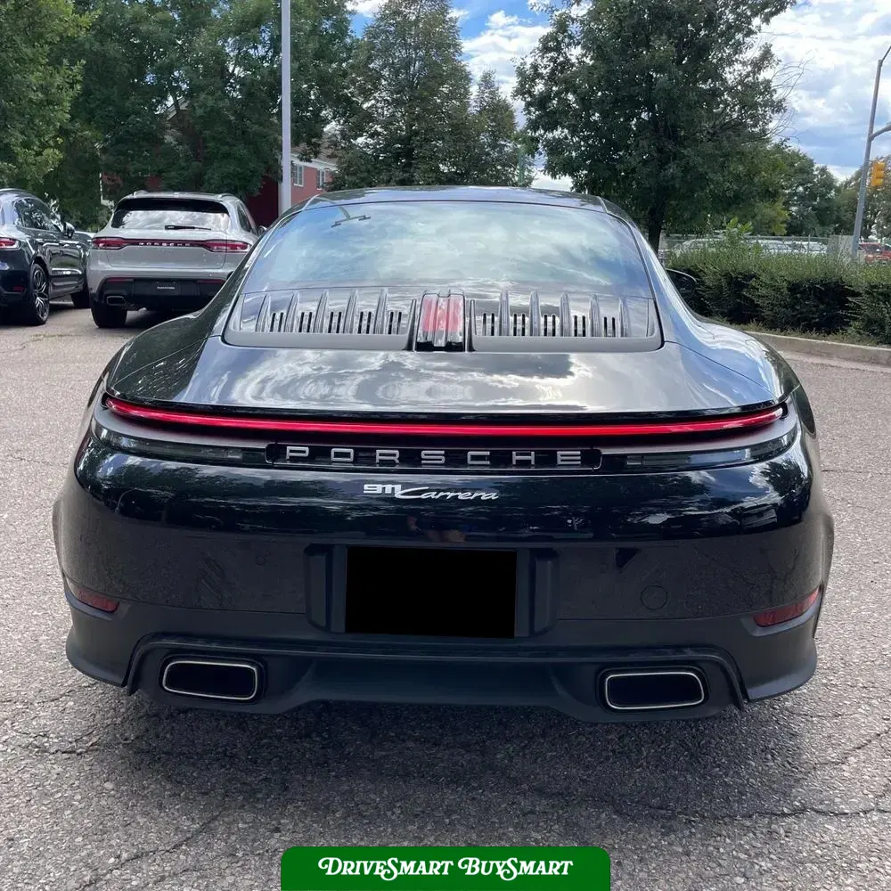 2025 Porsche 911 Carrera