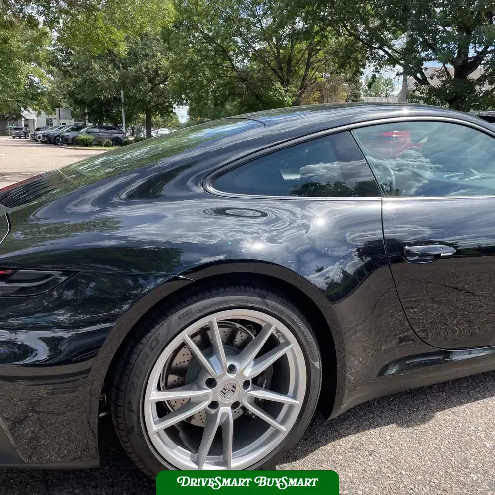 2025 Porsche 911 Carrera