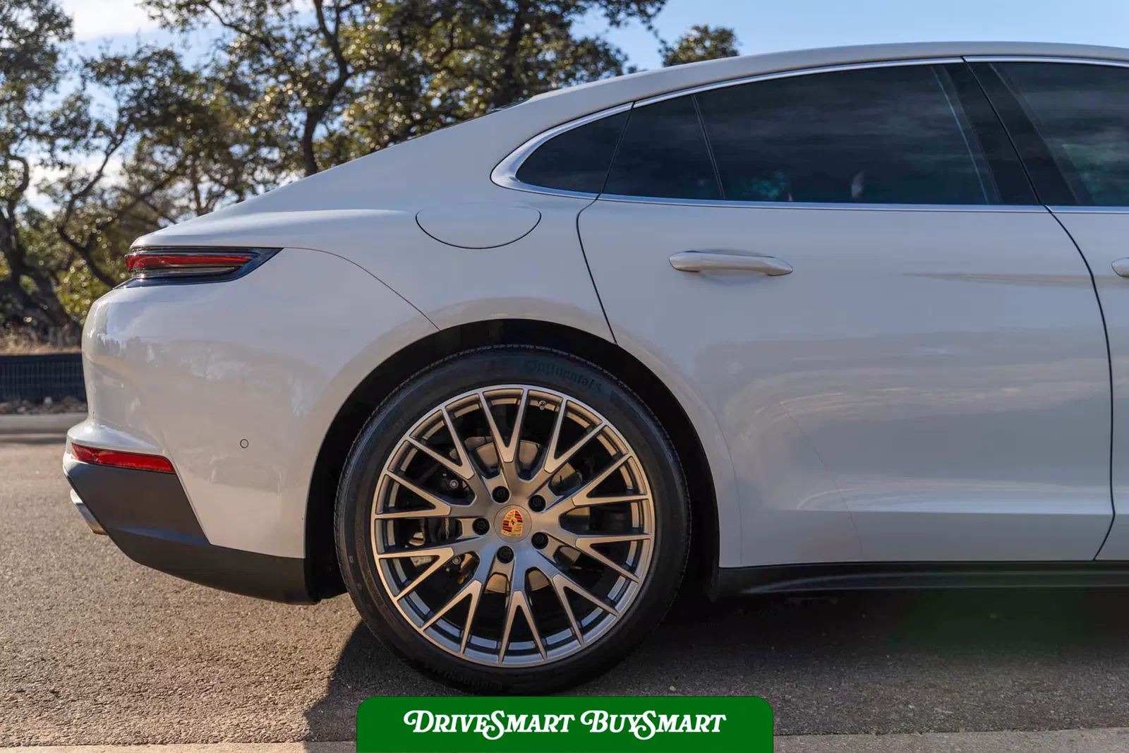 2024 Porsche Panamera 4