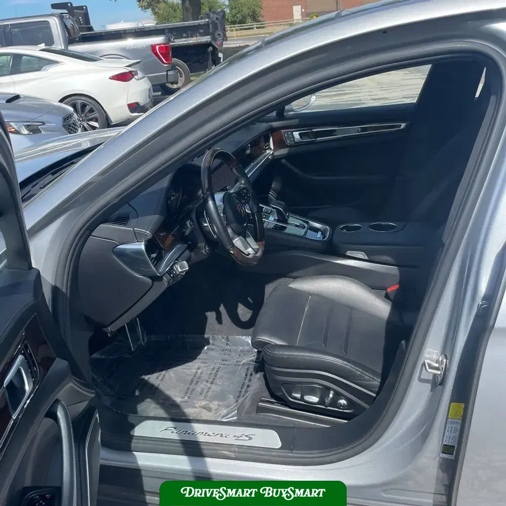 2018 Porsche Panamera 4S
