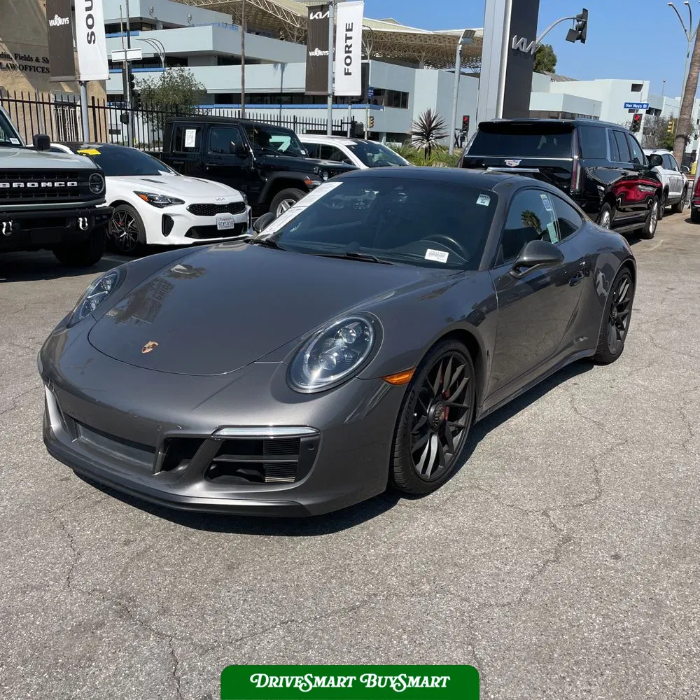 2019 Porsche 911 Carrera GTS