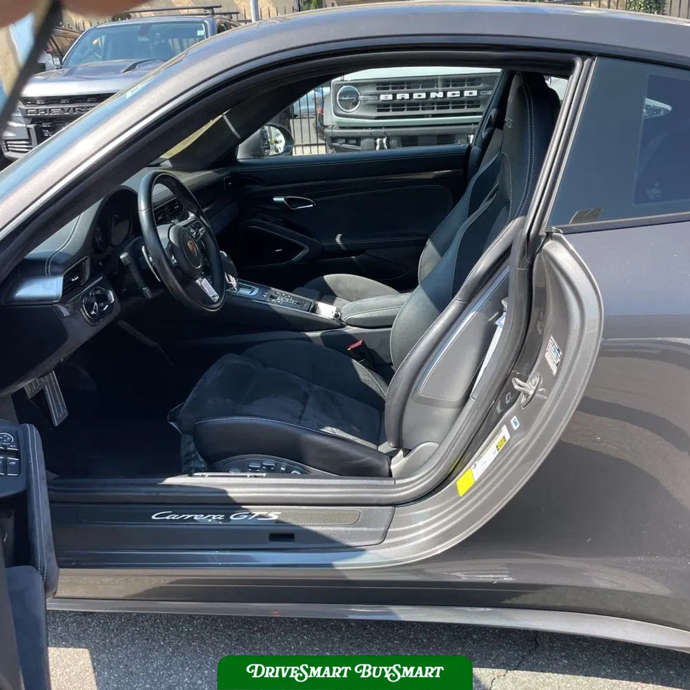 2019 Porsche 911 Carrera GTS