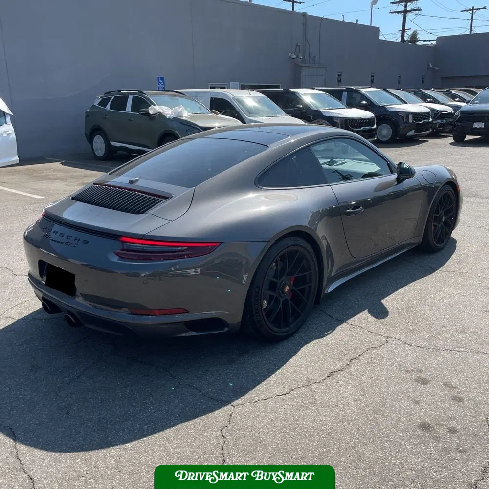 2019 Porsche 911 Carrera GTS
