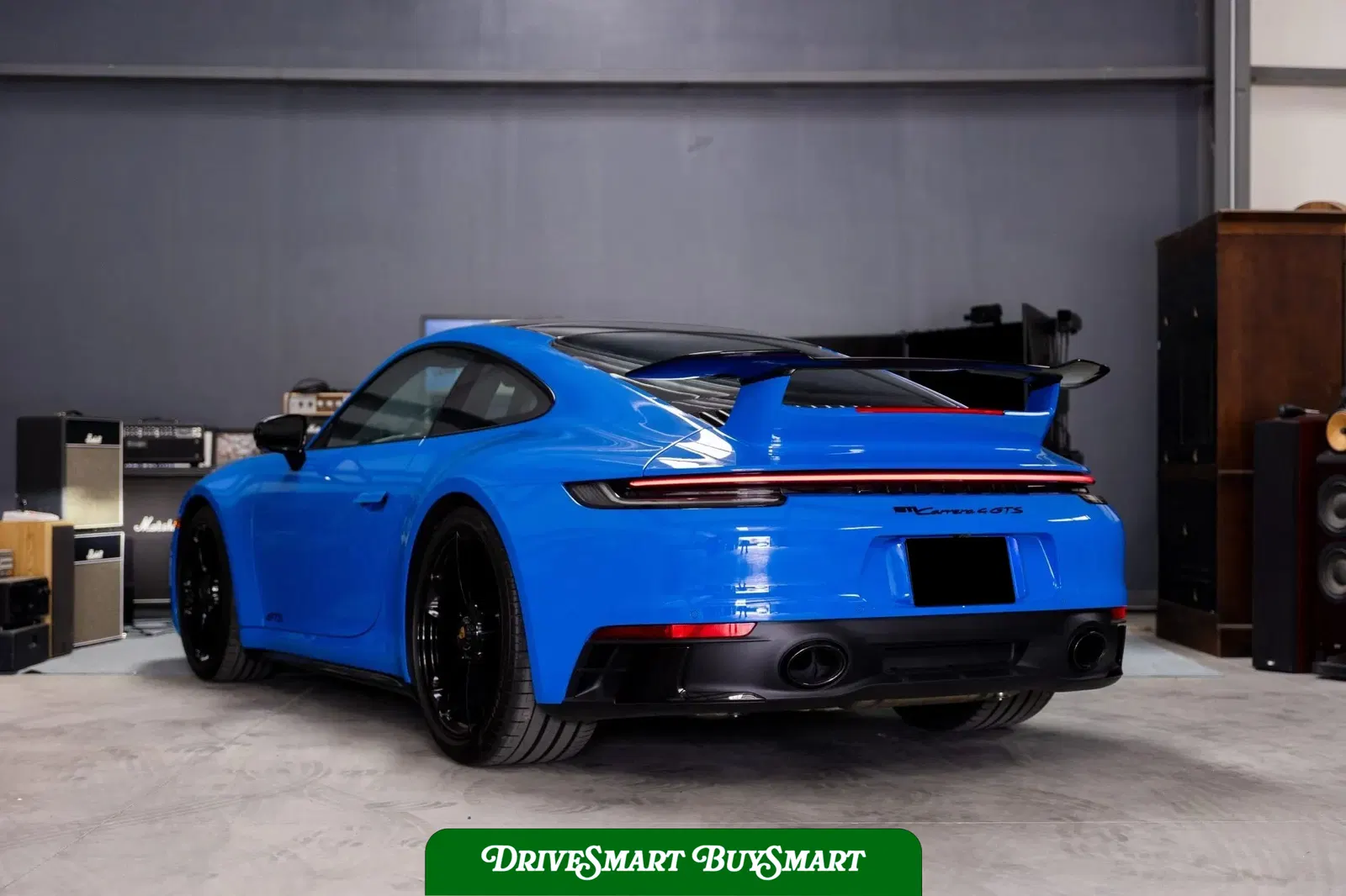 2024 Porsche 911 Carrera 4 GTS Coupe