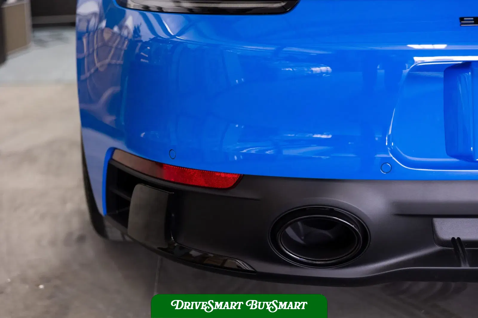2024 Porsche 911 Carrera 4 GTS Coupe