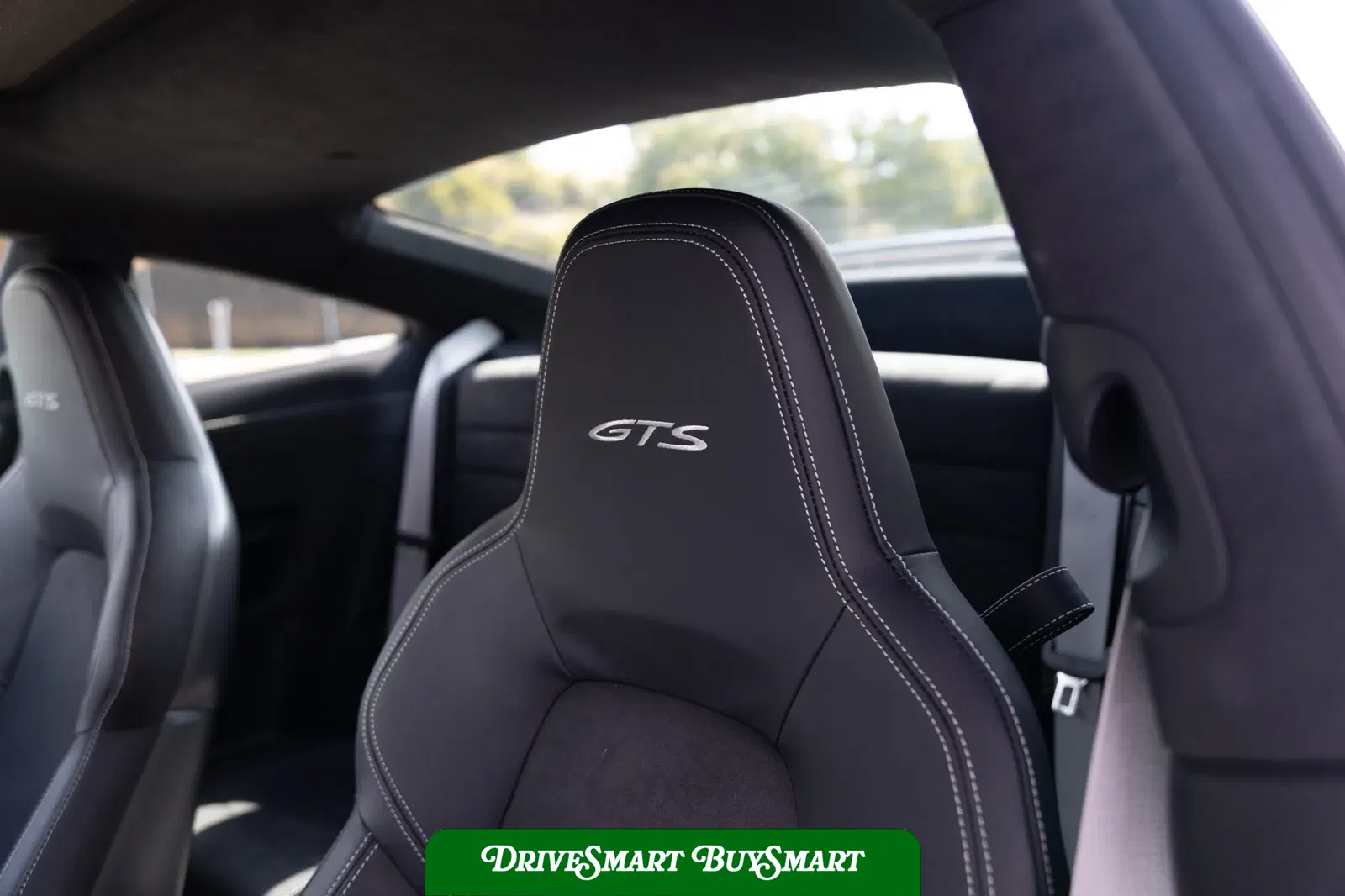 2024 Porsche 911 Carrera 4 GTS Coupe