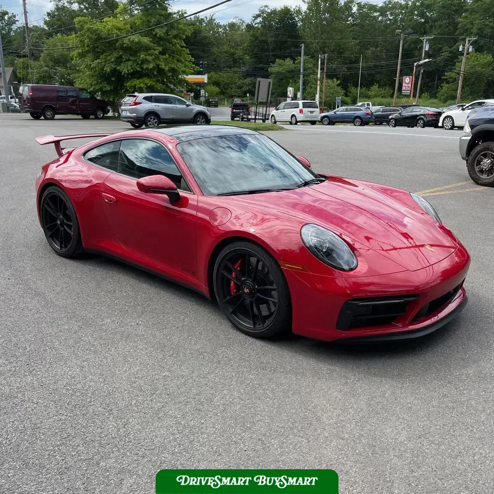 2022 Porsche 911 Carrera 4 GTS