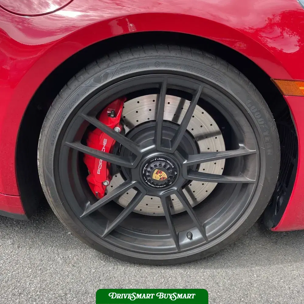 2022 Porsche 911 Carrera 4 GTS