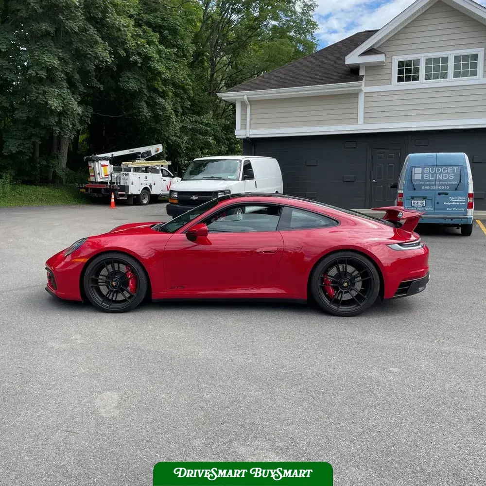2022 Porsche 911 Carrera 4 GTS