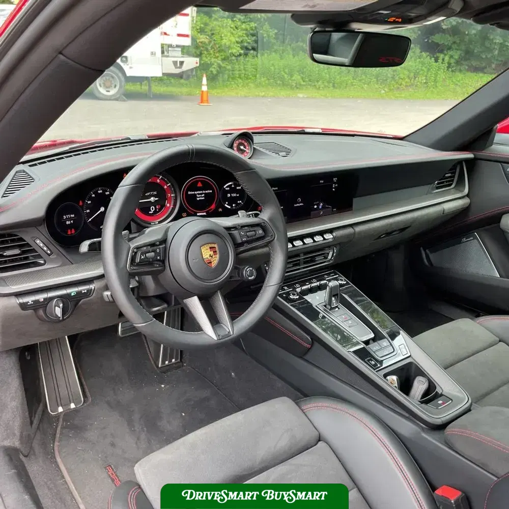 2022 Porsche 911 Carrera 4 GTS