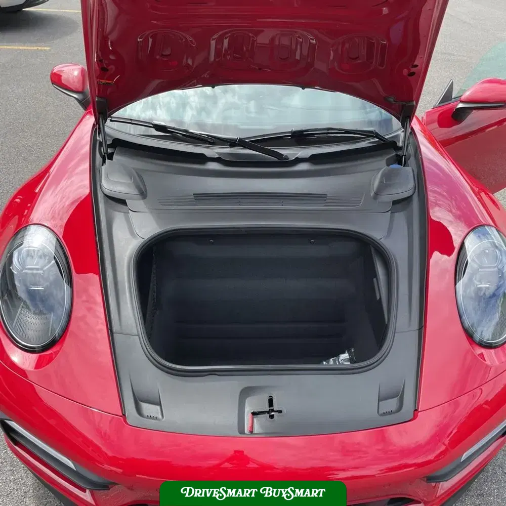 2022 Porsche 911 Carrera 4 GTS