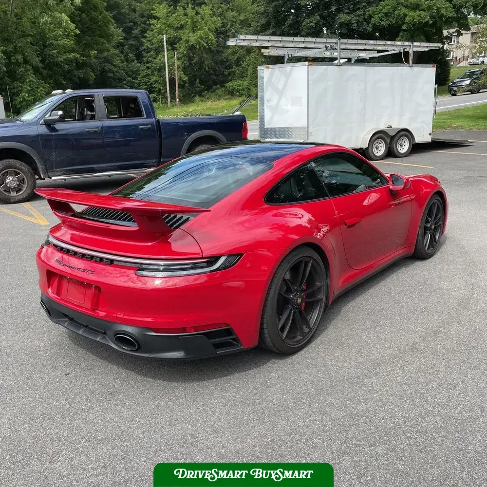 2022 Porsche 911 Carrera 4 GTS