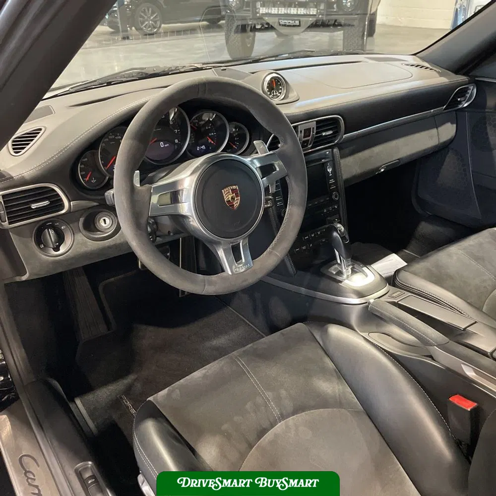 2012 Porsche 911 Carrera 4 GTS