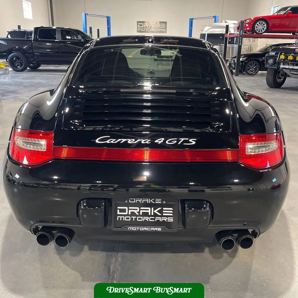 2012 Porsche 911 Carrera 4 GTS