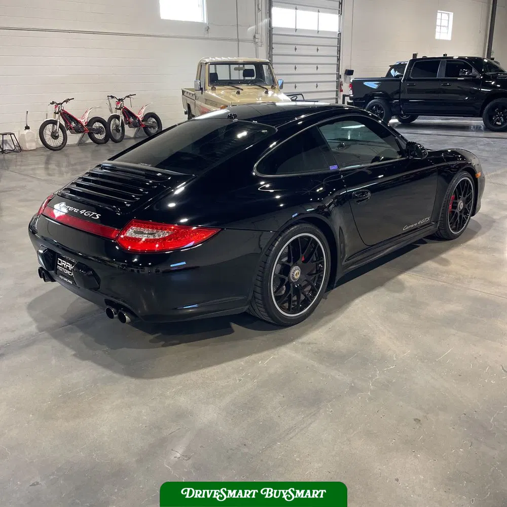 2012 Porsche 911 Carrera 4 GTS