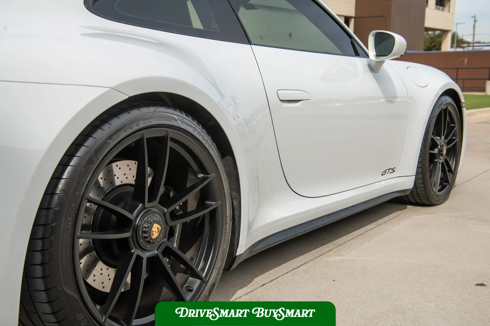 2023 Porsche 911 Carrera 4 GTS Coupe