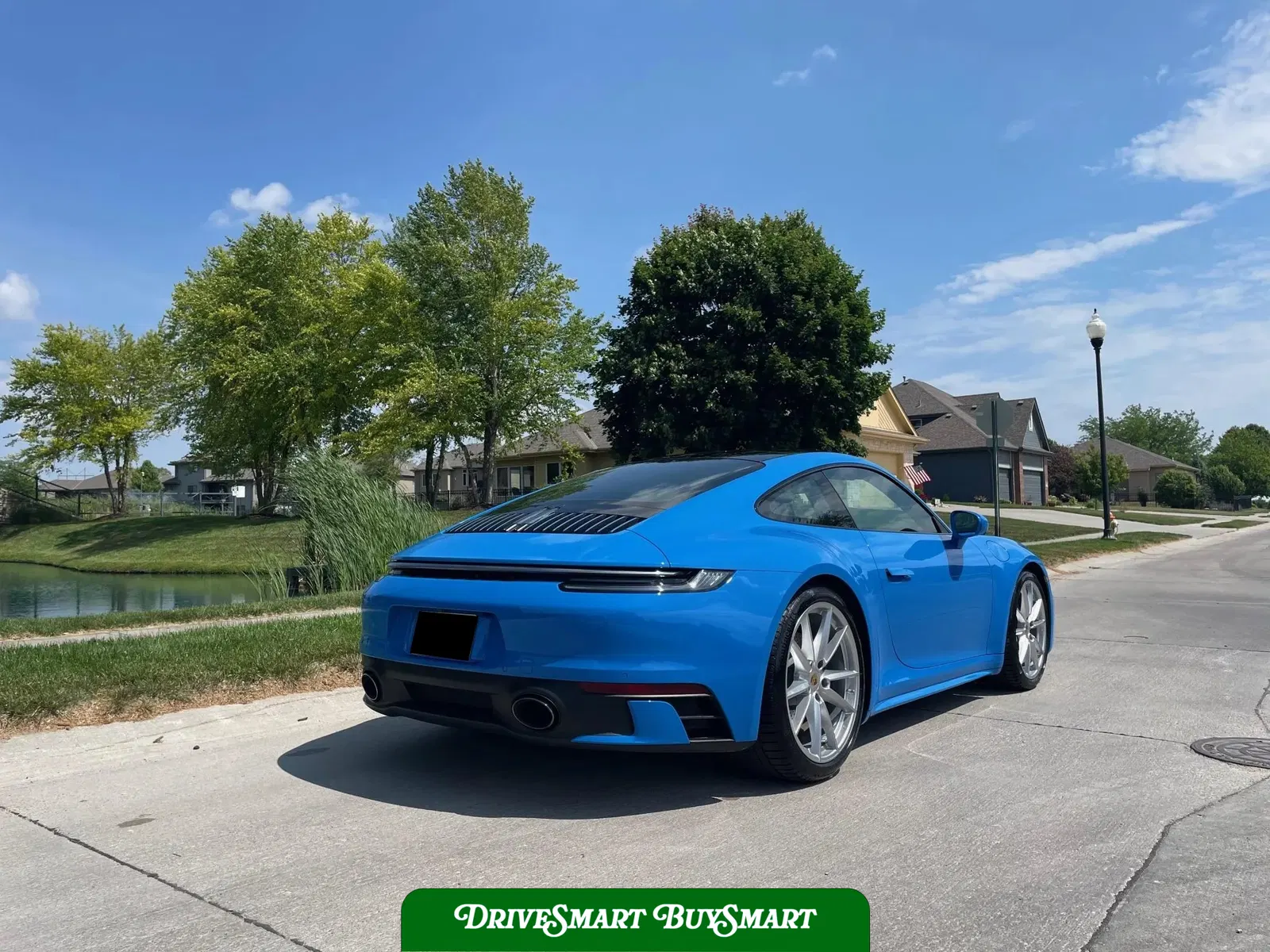 2022 Porsche 911 Carrera S Coupe 7-Speed