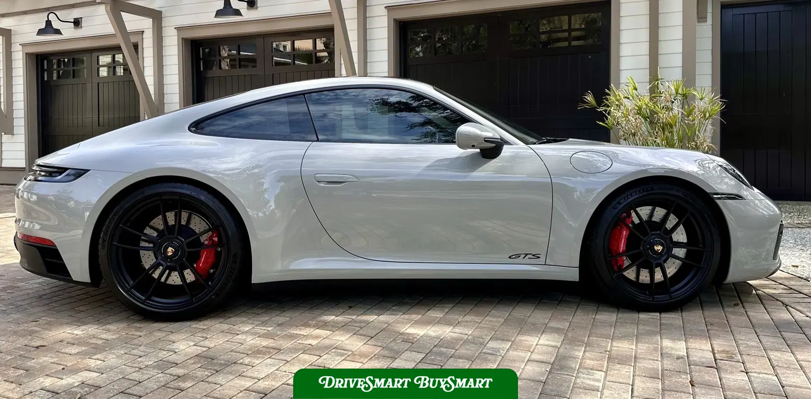 2022 Porsche 911 Carrera GTS Coupe