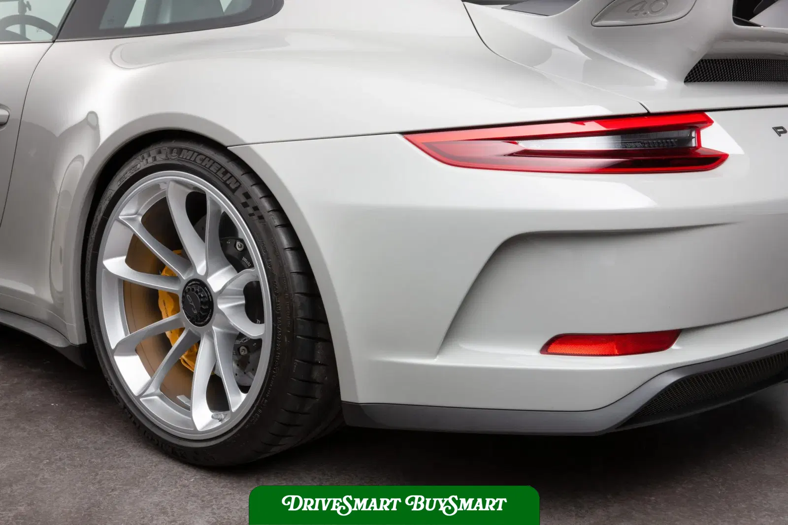 Fashion Grey 2018 Porsche 911 GT3 6-Speed