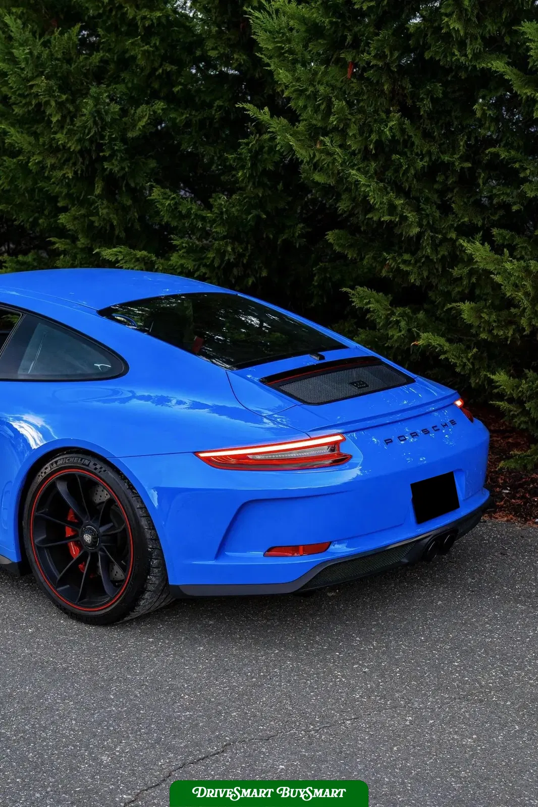 Voodoo Blue 2018 Porsche 911 GT3 Touring 6-Speed