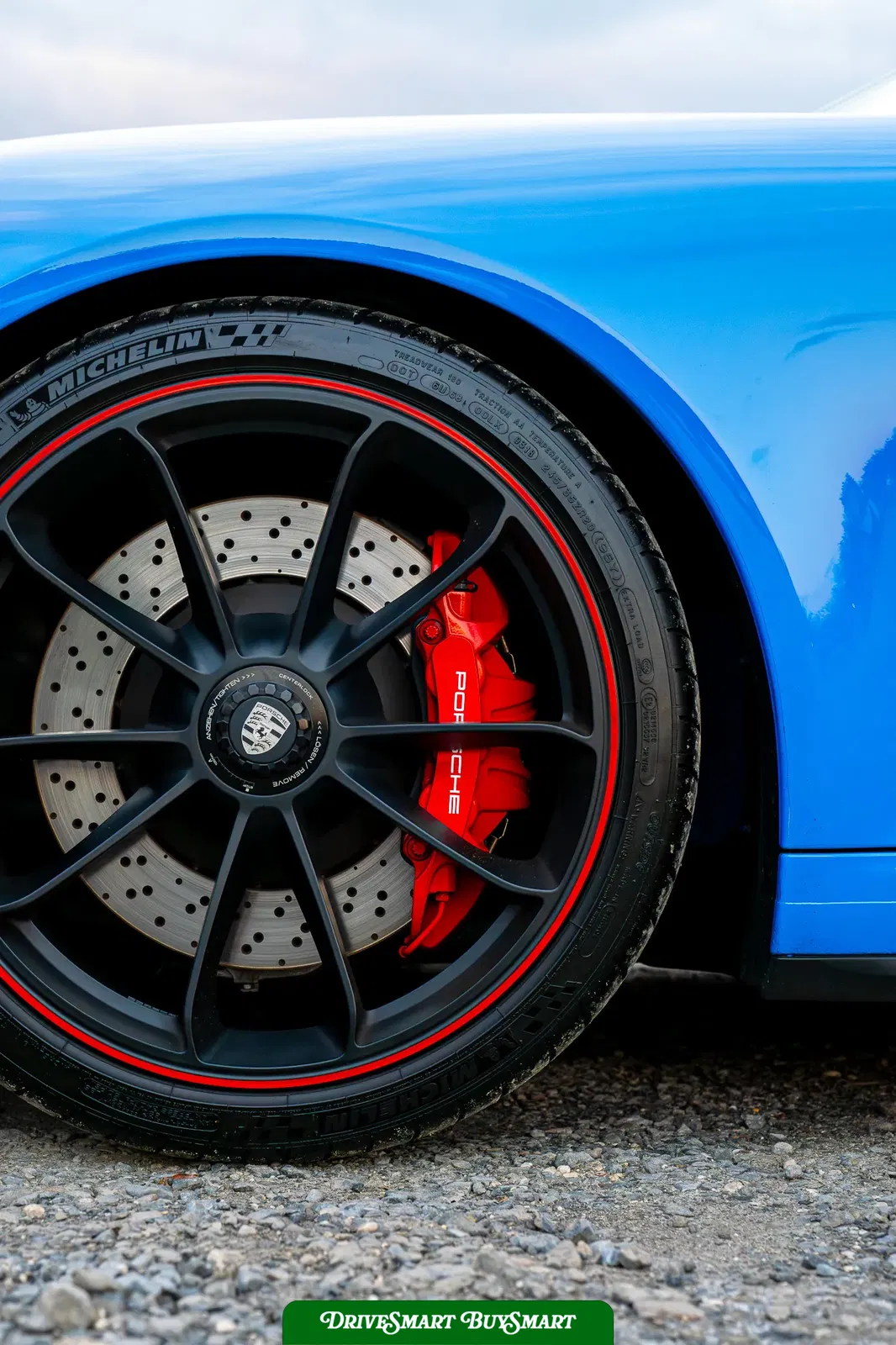 Voodoo Blue 2018 Porsche 911 GT3 Touring 6-Speed