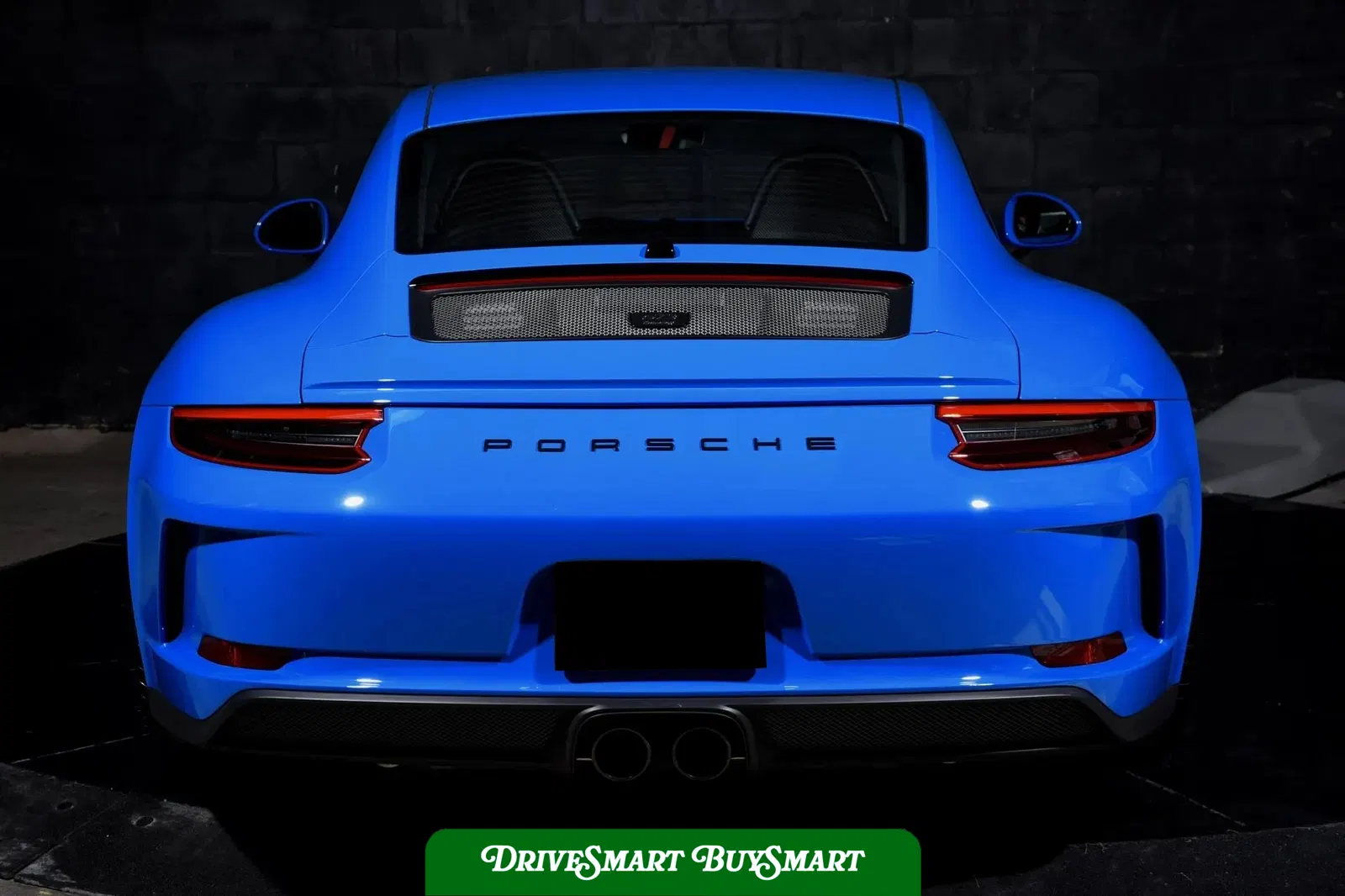 Voodoo Blue 2018 Porsche 911 GT3 Touring 6-Speed