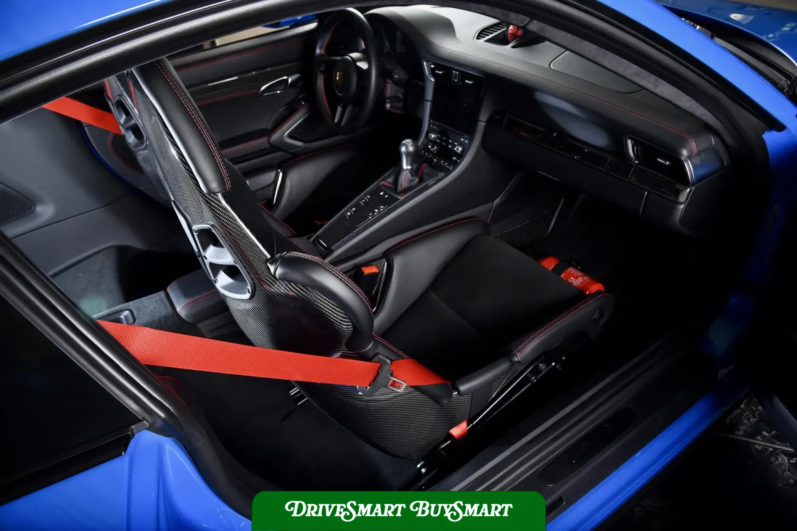 Voodoo Blue 2018 Porsche 911 GT3 Touring 6-Speed