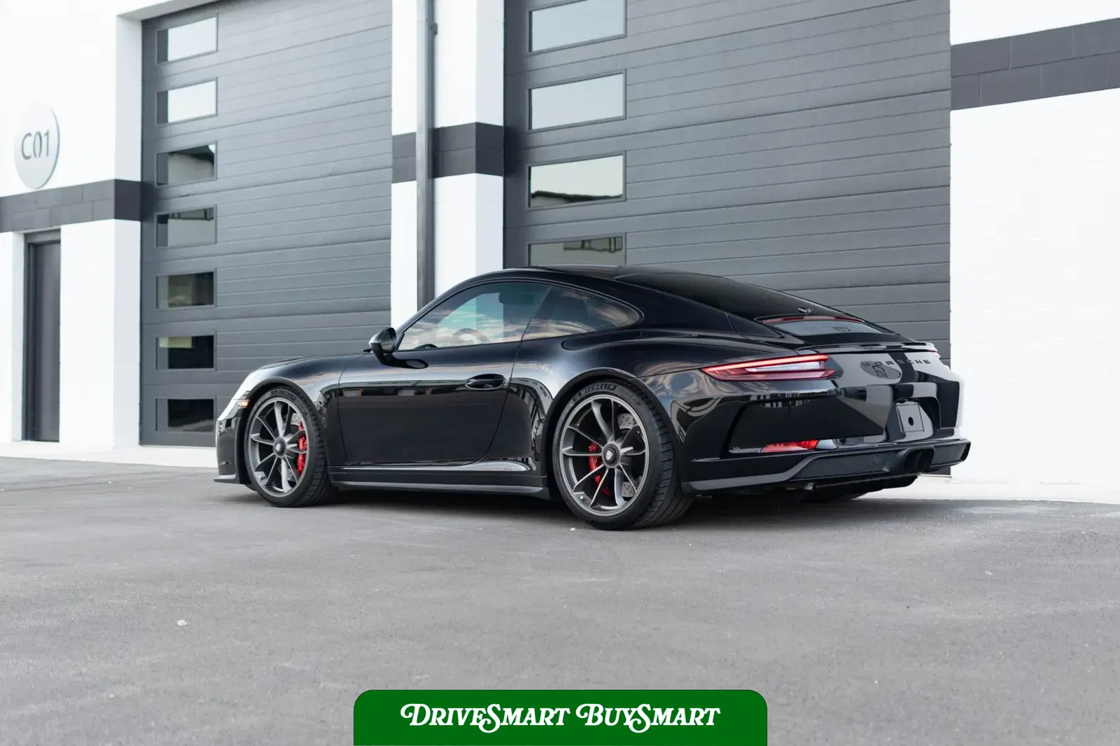 2019 Porsche 911 GT3 Touring 6-Speed