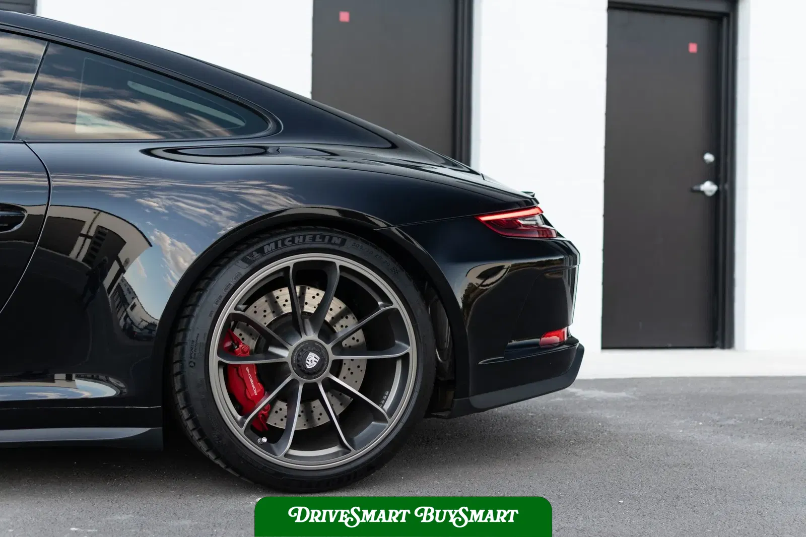 2019 Porsche 911 GT3 Touring 6-Speed