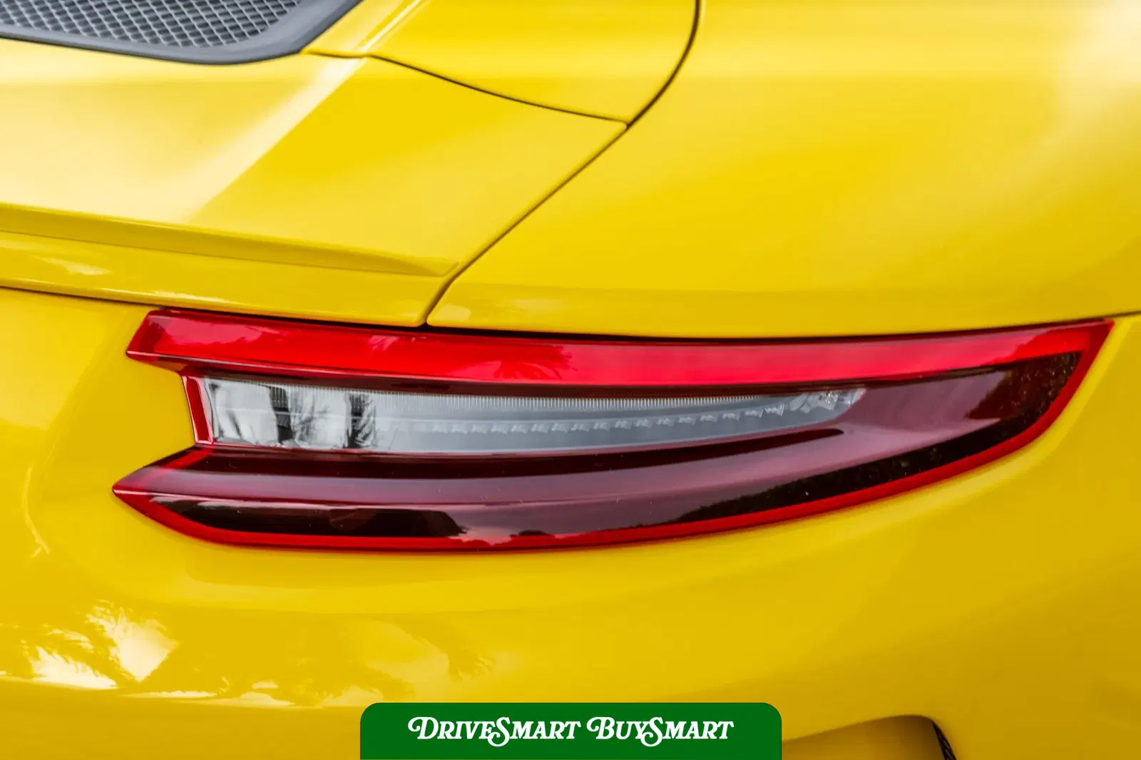 2019 Porsche 911 GT3 Touring 6-Speed