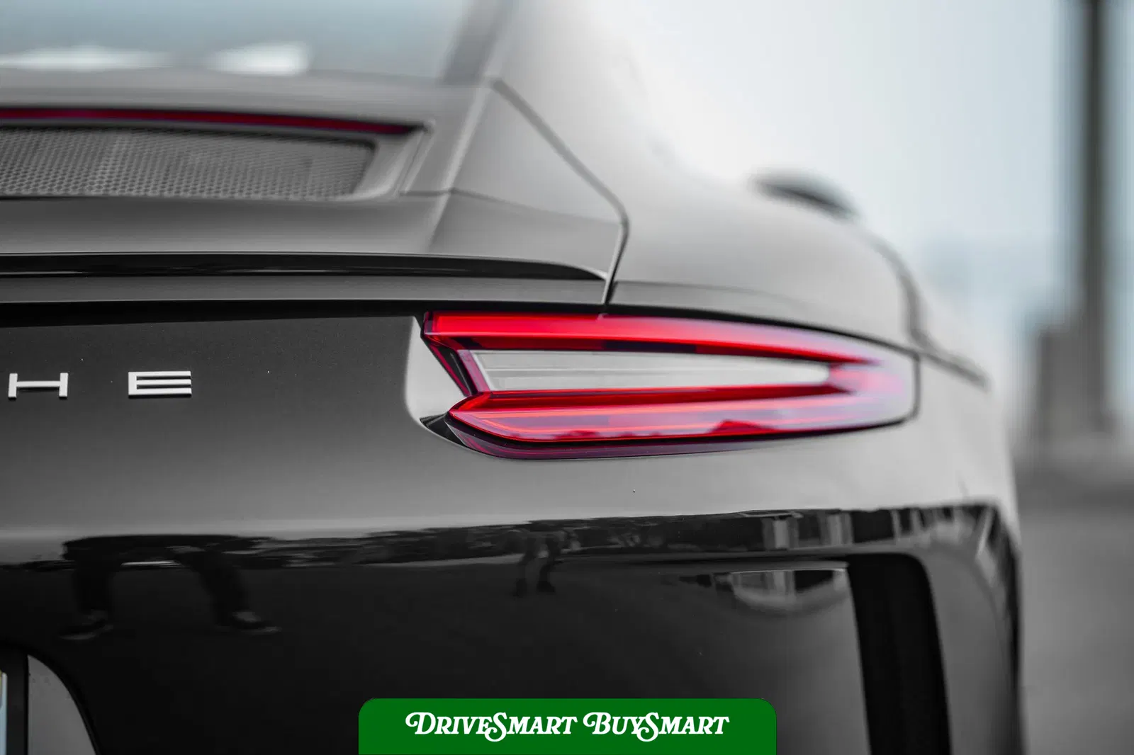 2018 Porsche 911 GT3 Touring 6-Speed