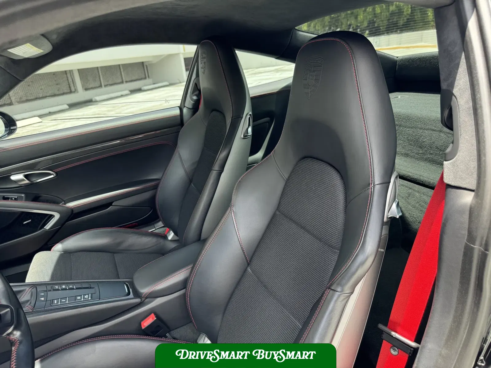 2018 Porsche 911 GT3 Touring DeMan 4.5L 6-Speed