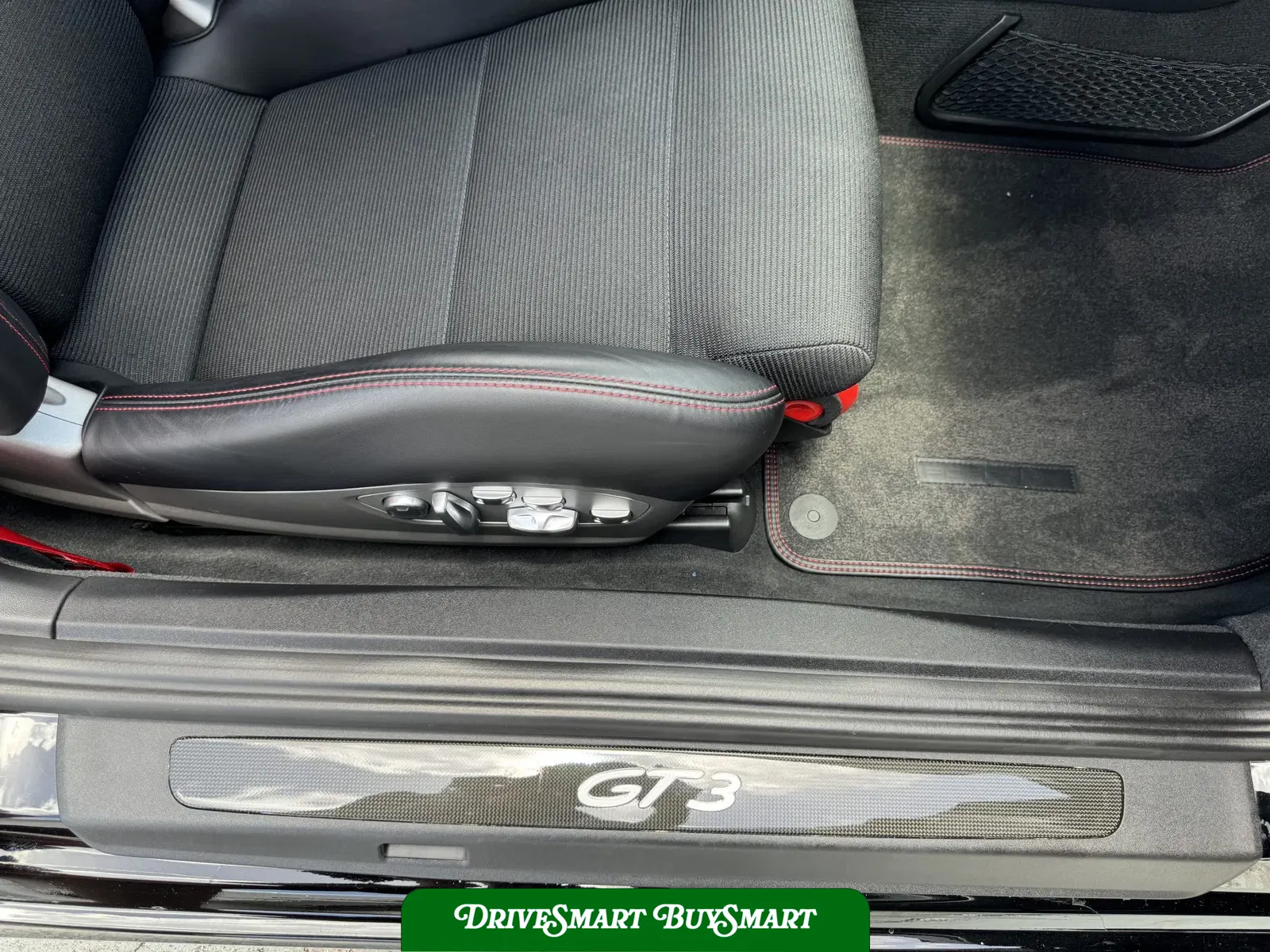 2018 Porsche 911 GT3 Touring DeMan 4.5L 6-Speed