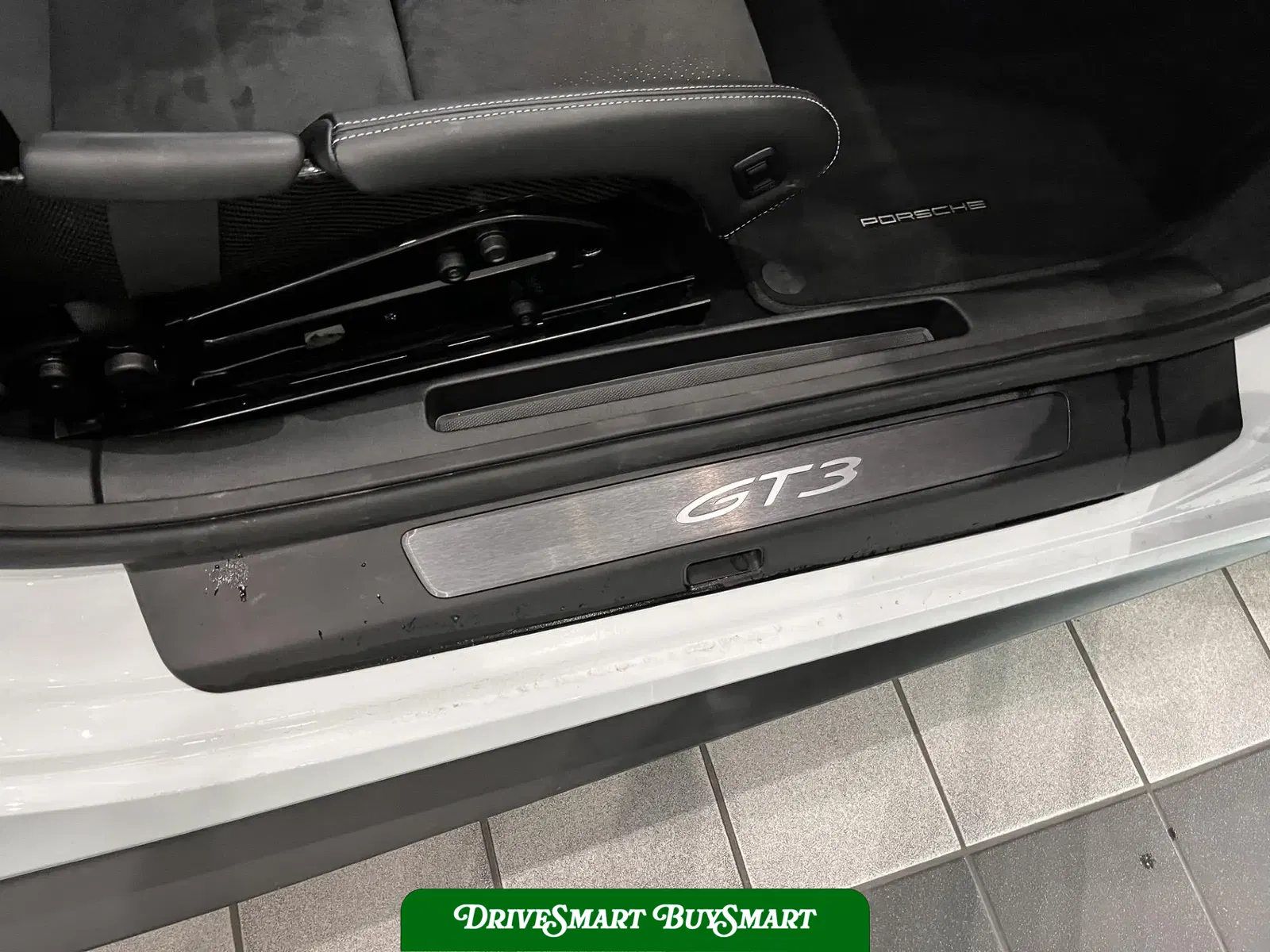 2022 Porsche 911 GT3 6-Speed