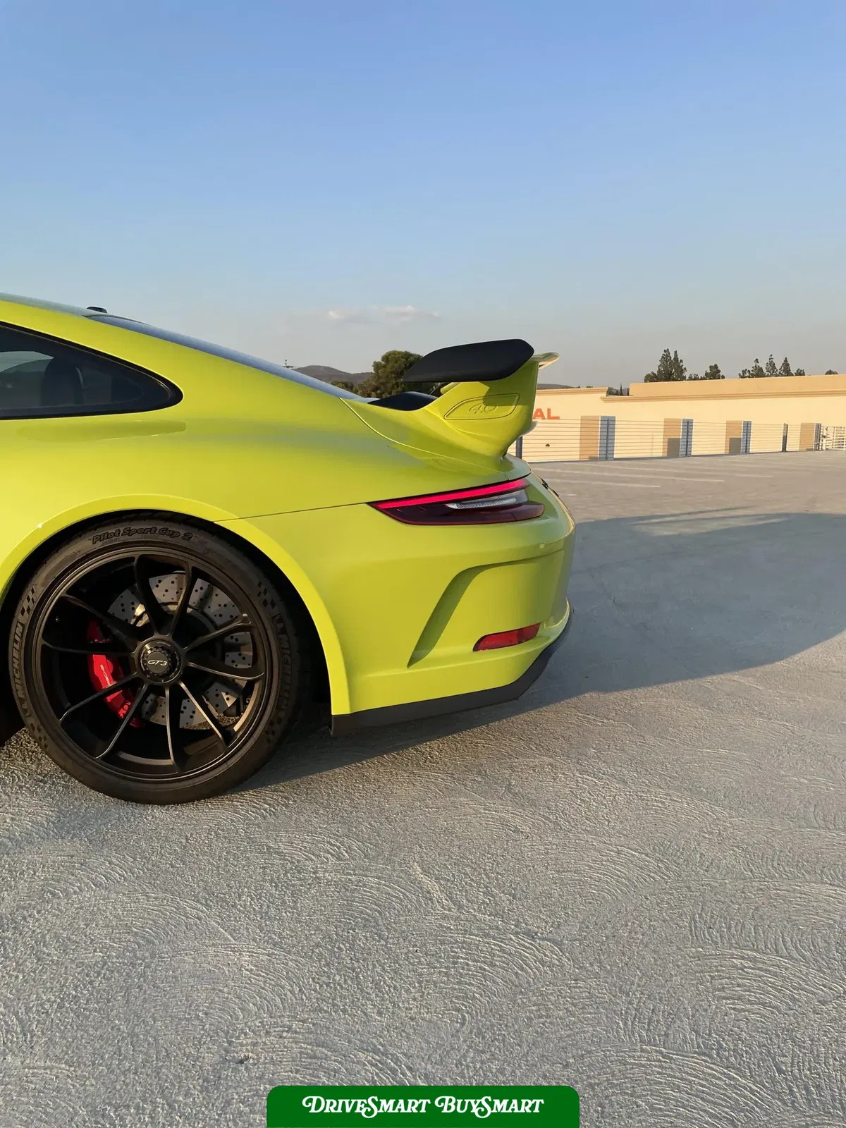 Birch Green 2018 Porsche 911 GT3 6-Speed