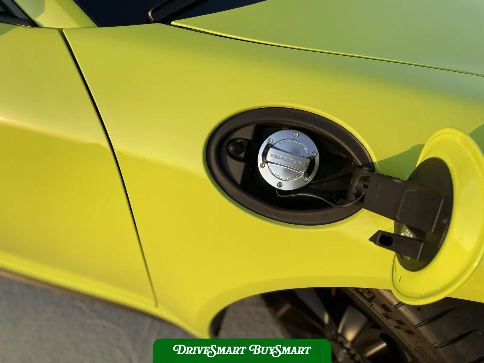 Birch Green 2018 Porsche 911 GT3 6-Speed