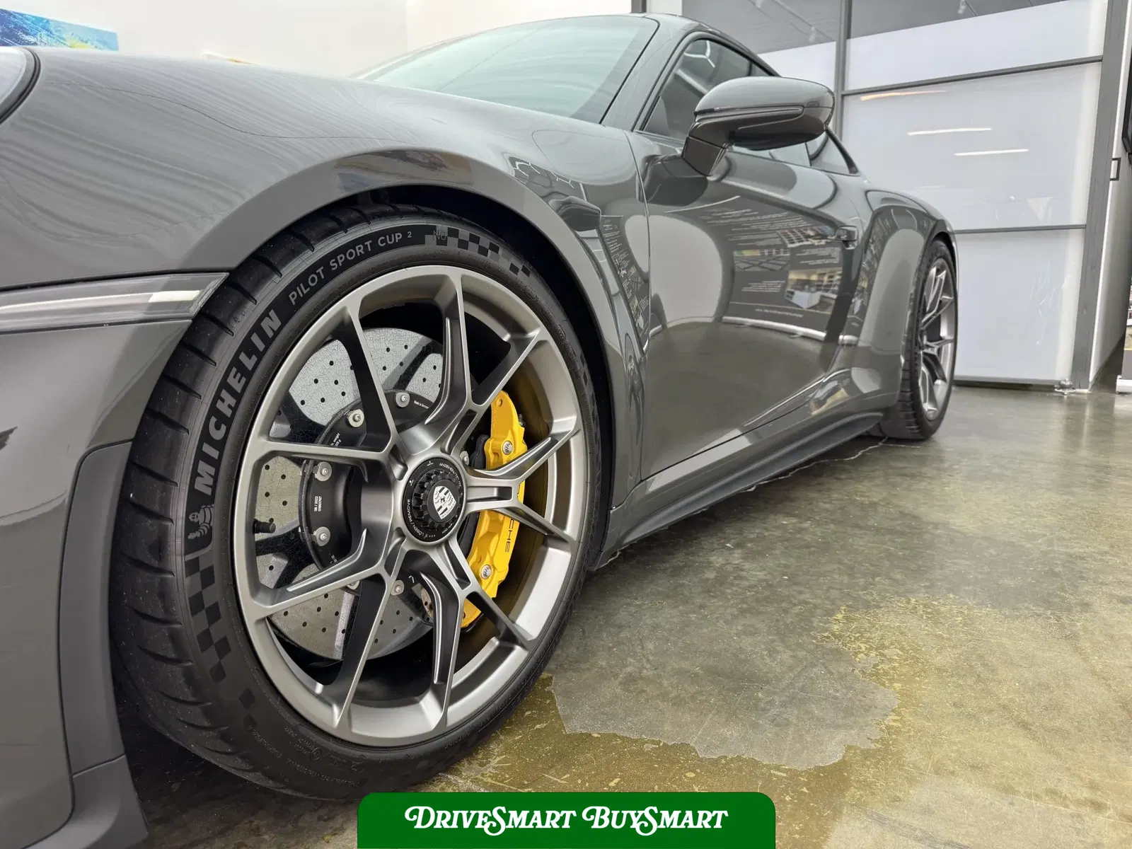2022 Porsche 911 GT3 Touring 6-Speed