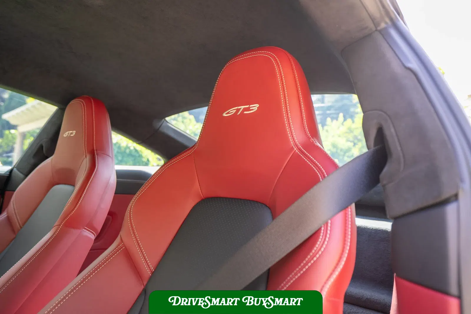 2022 Porsche 911 GT3 Touring 6-Speed