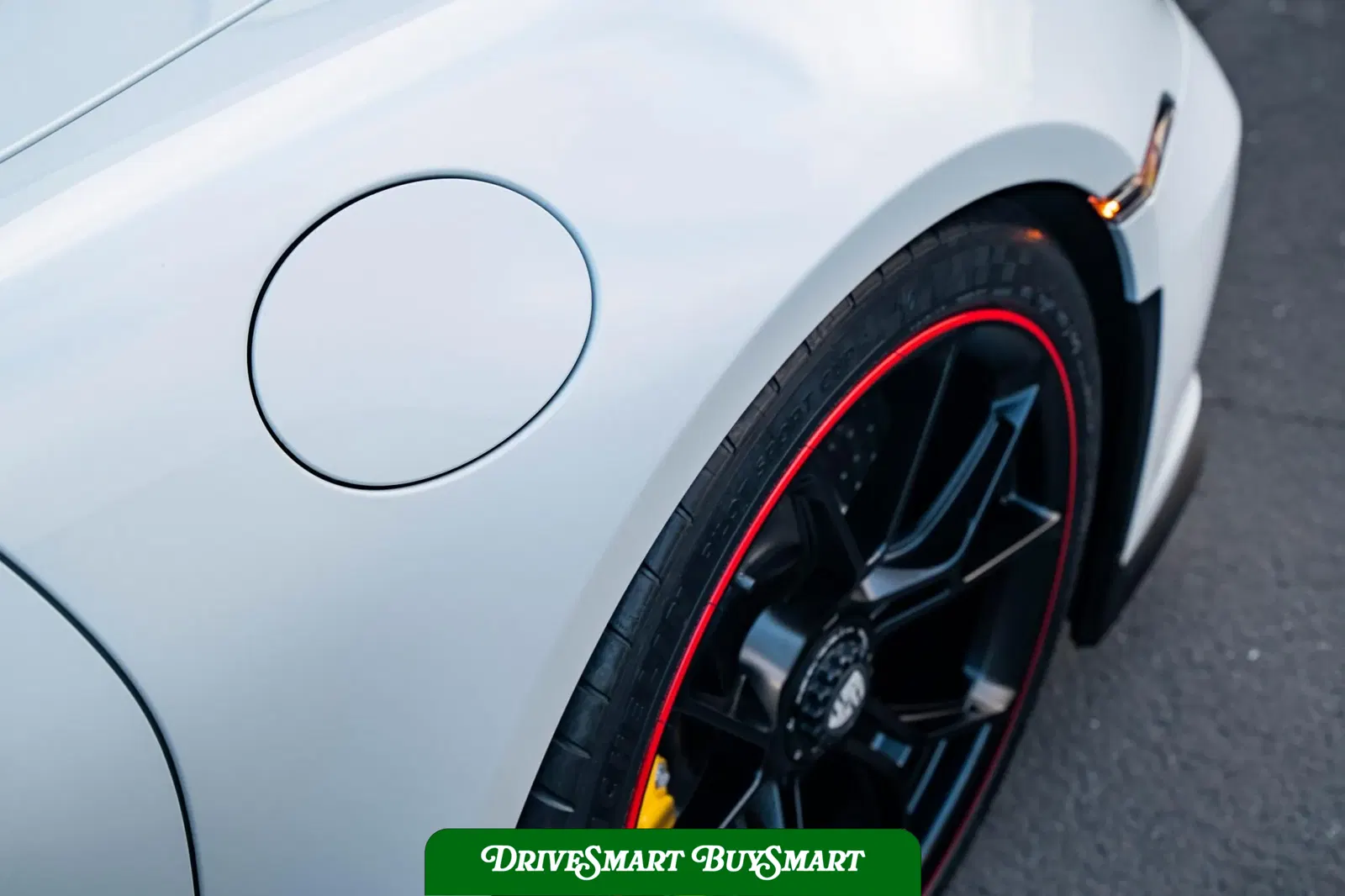 2022 Porsche 911 GT3 Touring 6-Speed