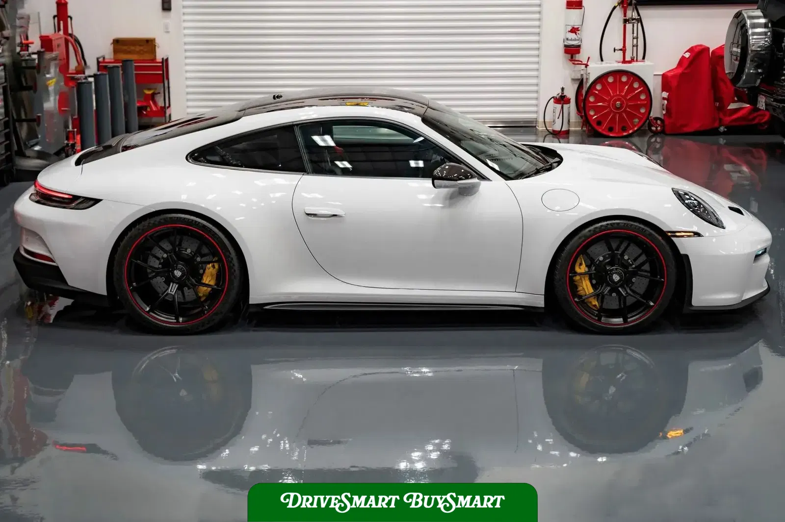 2022 Porsche 911 GT3 Touring 6-Speed