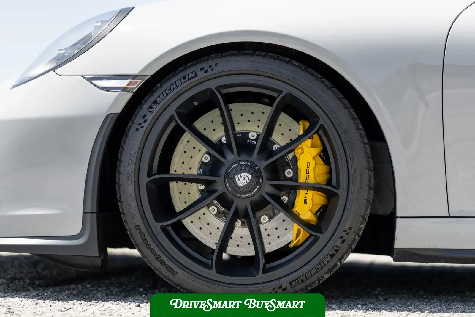 2018 Porsche 911 GT3 Touring 6-Speed