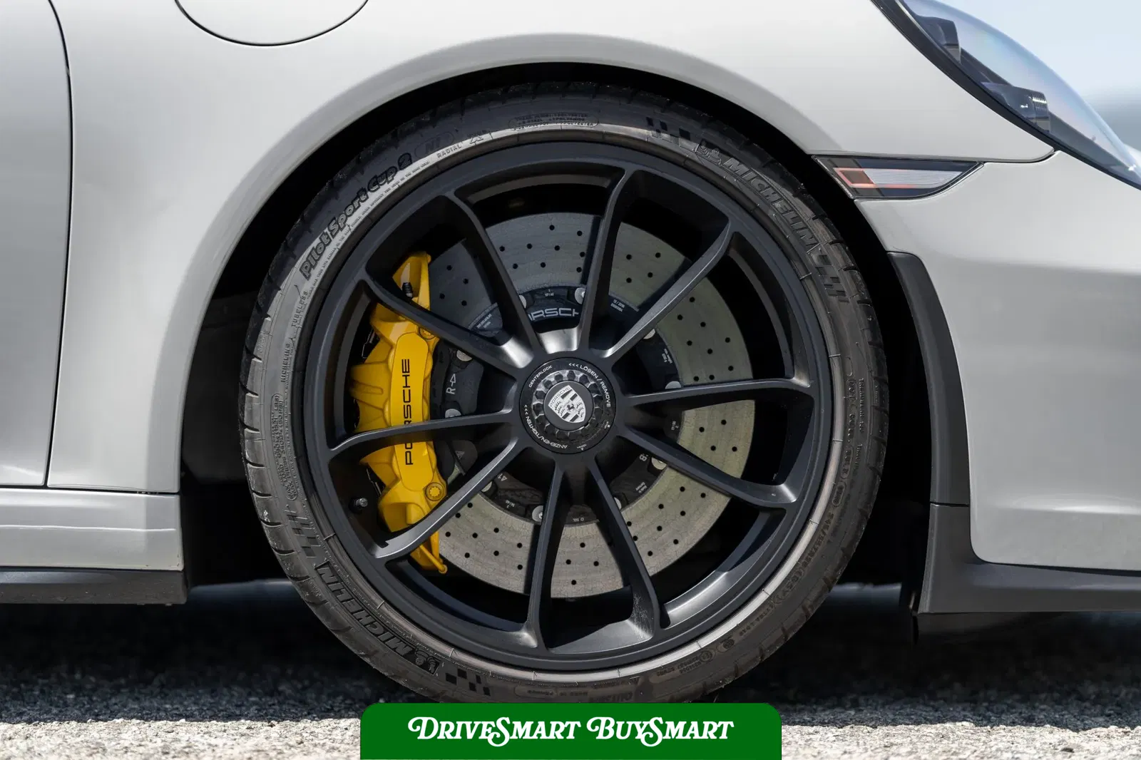 2018 Porsche 911 GT3 Touring 6-Speed