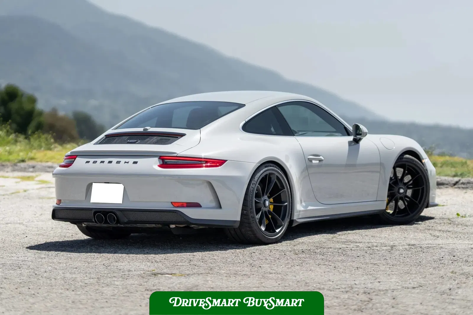 2018 Porsche 911 GT3 Touring 6-Speed