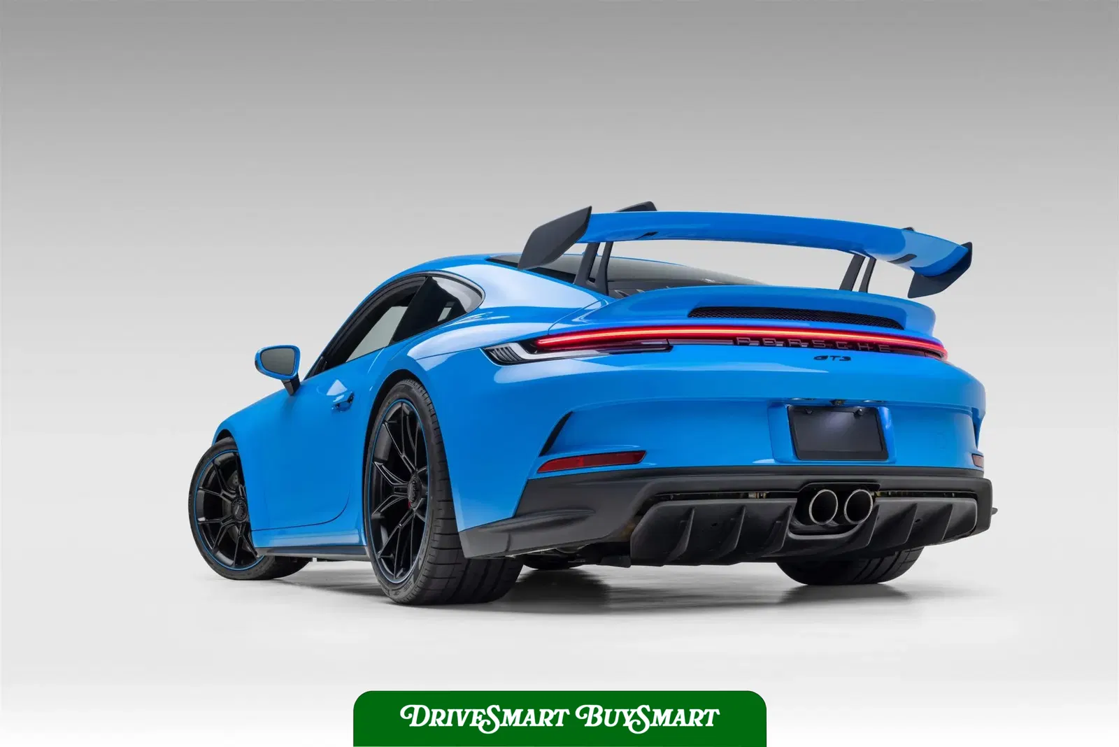 Mexico Blue 2022 Porsche 911 GT3