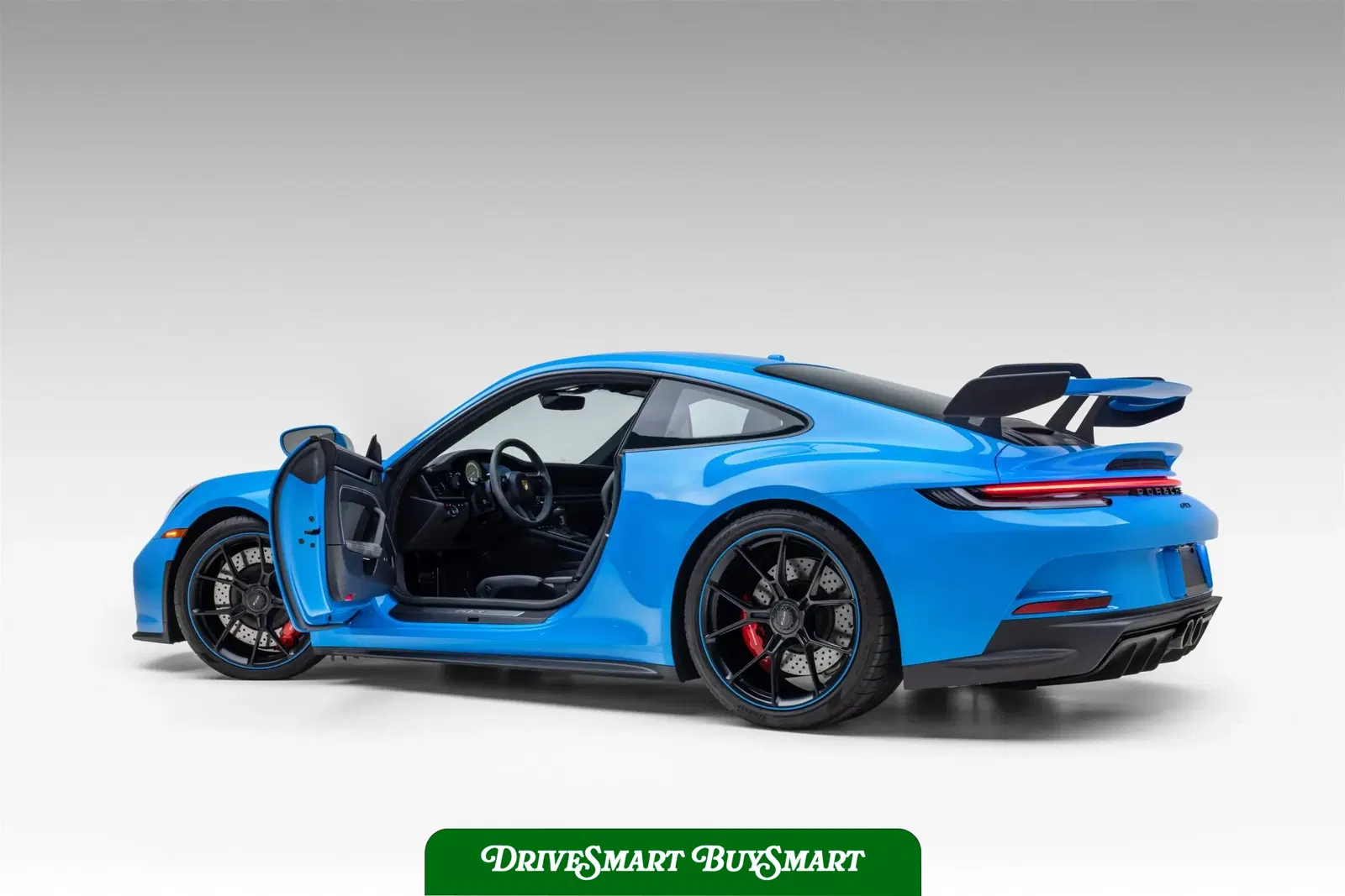 Mexico Blue 2022 Porsche 911 GT3